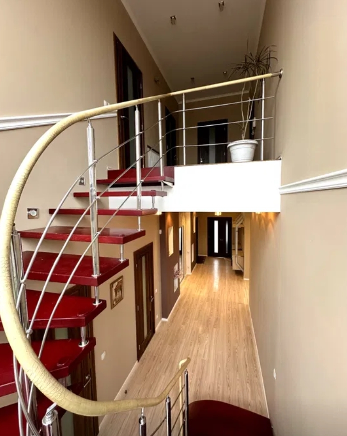 Аренда дома 230 м², Львовская ул.