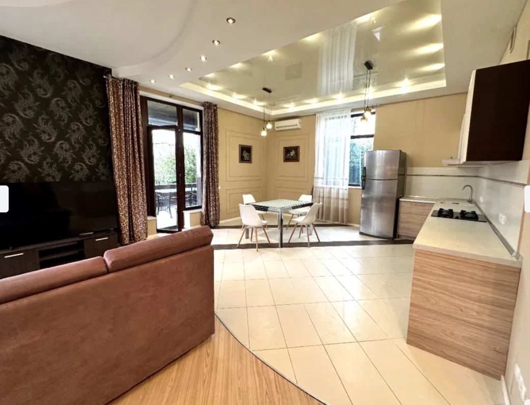 Аренда дома 230 м², Львовская ул.