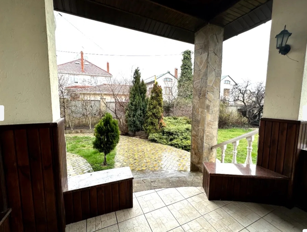 Аренда дома 230 м², Львовская ул.