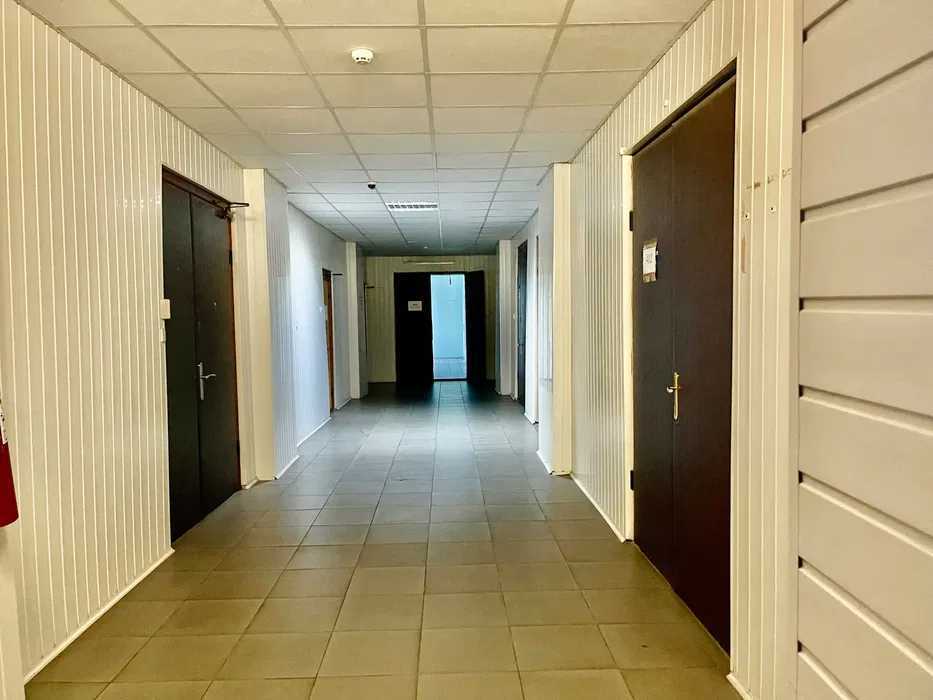 Продажа офиса 1074 м², Евгения Коновальца ул., 31