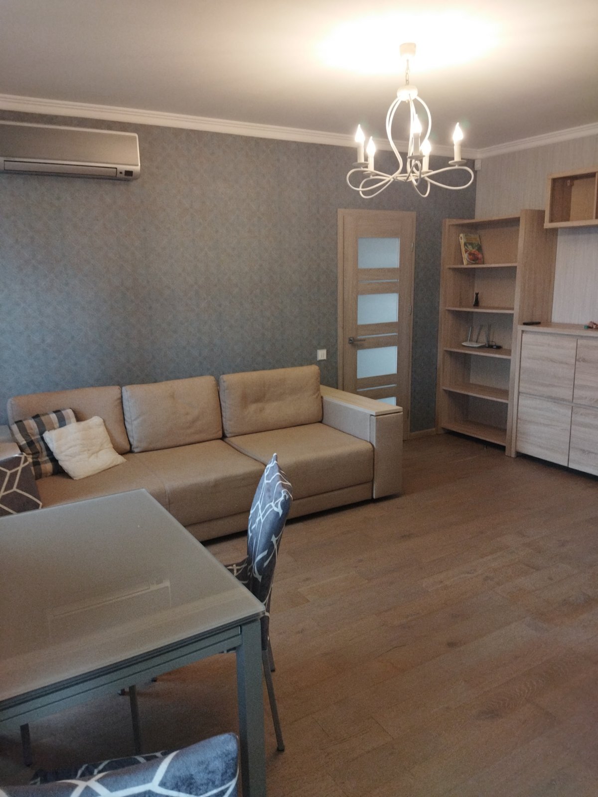 Оренда 2-кімнатної квартири 58 м², Олевська вул.