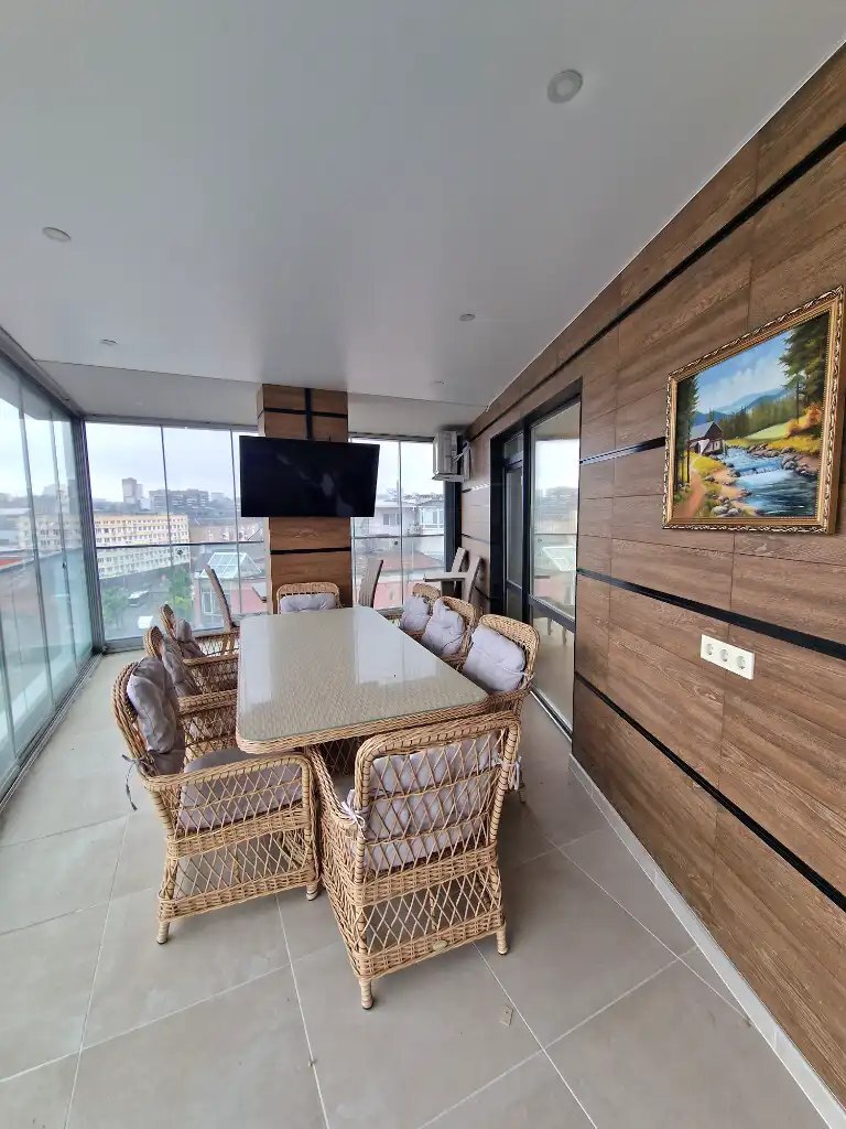 Продажа 3-комнатной квартиры 116 м², Европейская ул.