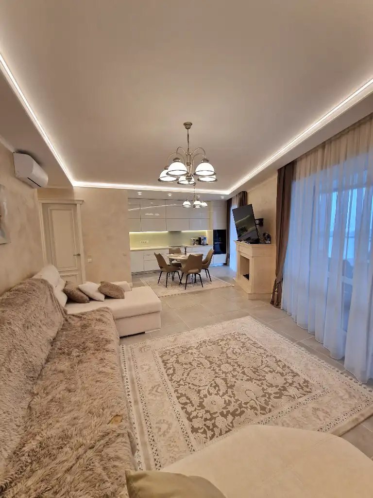 Продажа 3-комнатной квартиры 116 м², Европейская ул.