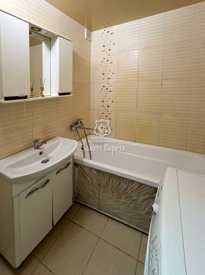 Продажа 1-комнатной квартиры 38.6 м², Вітчизняна, 5а