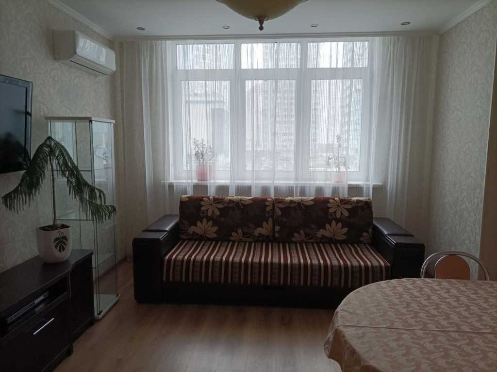 Аренда 3-комнатной квартиры 96 м², Николая Бажана просп., 8б