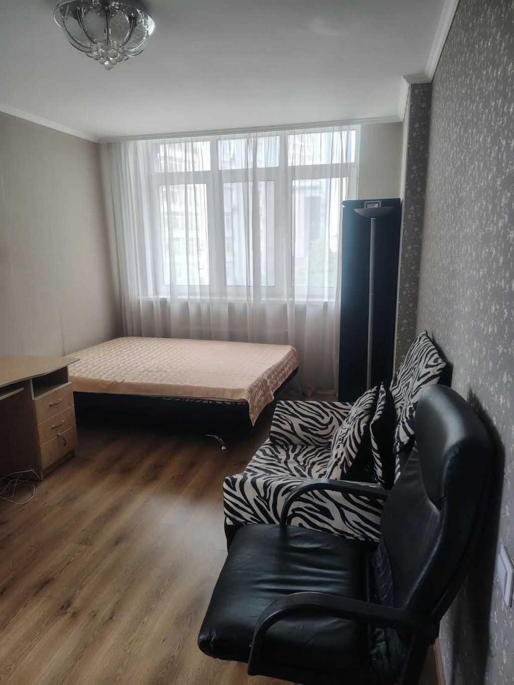 Аренда 3-комнатной квартиры 96 м², Николая Бажана просп., 8б