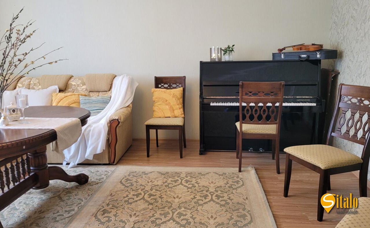 Продаж 4-кімнатної квартири 138 м², Олени Пчілки вул., 2