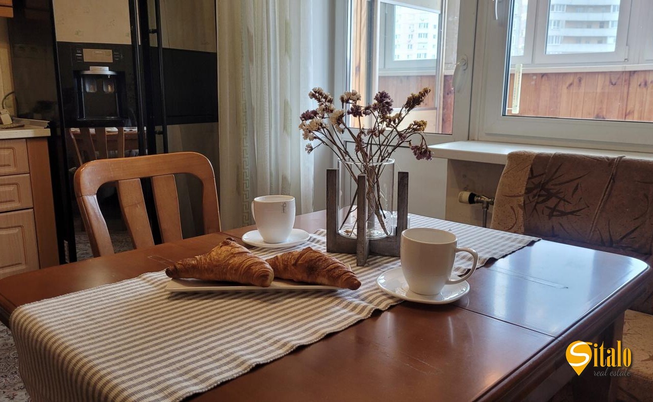 Продаж 4-кімнатної квартири 138 м², Олени Пчілки вул., 2
