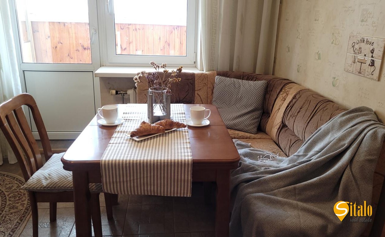 Продаж 4-кімнатної квартири 138 м², Олени Пчілки вул., 2
