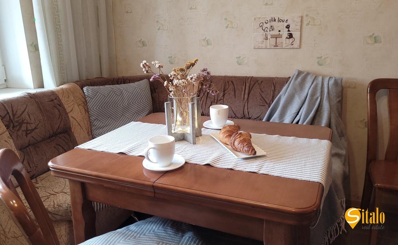 Продаж 4-кімнатної квартири 138 м², Олени Пчілки вул., 2