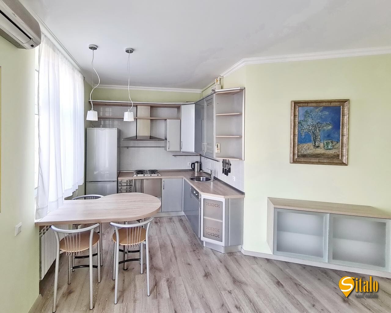 Оренда 3-кімнатної квартири 110 м², Лютеранська вул., 21