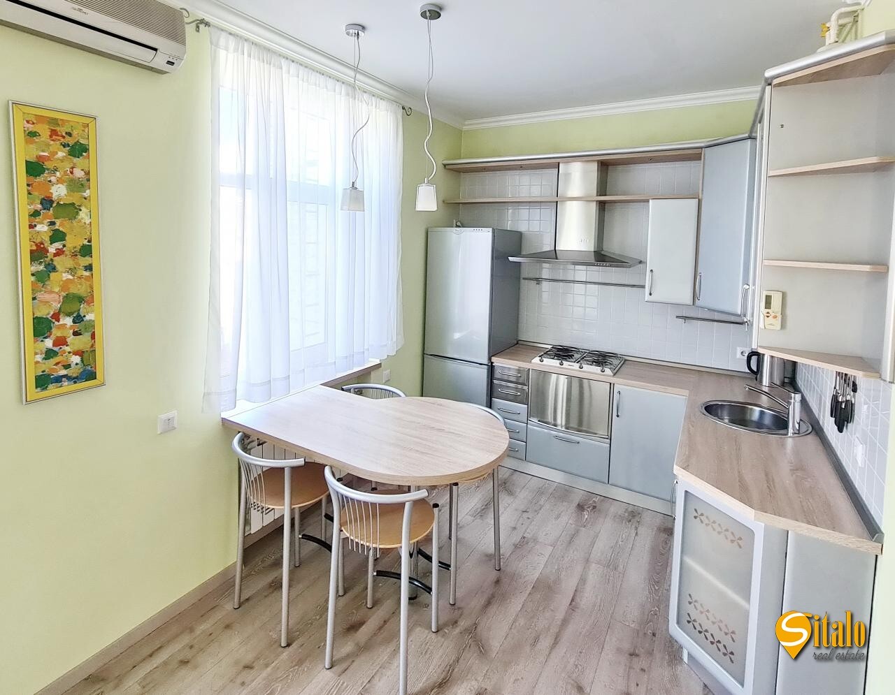 Оренда 3-кімнатної квартири 110 м², Лютеранська вул., 21