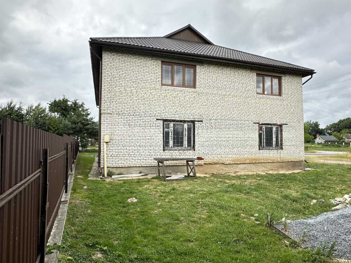 Продаж будинку 333 м², Стуса