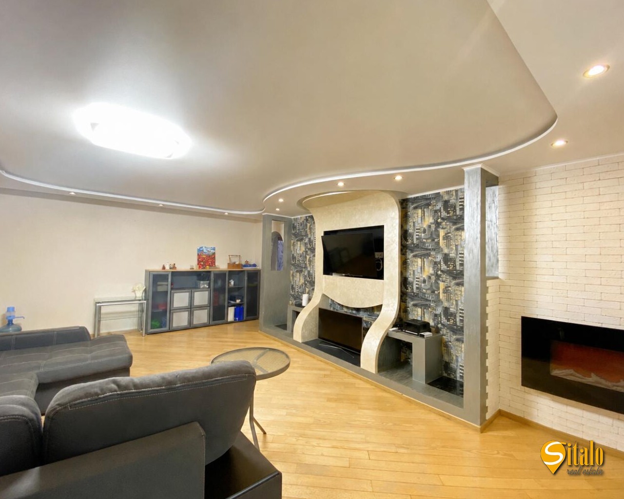 Продаж 3-кімнатної квартири 92 м², Якуба Коласа вул., 2