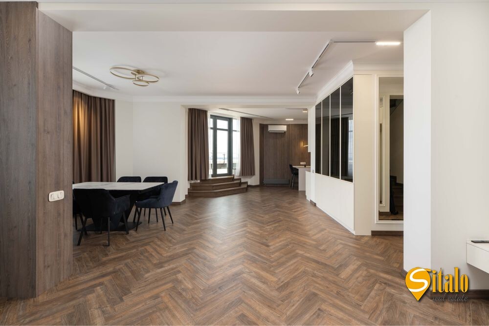 Оренда 4-кімнатної квартири 210 м², Болсуновська вул., 2