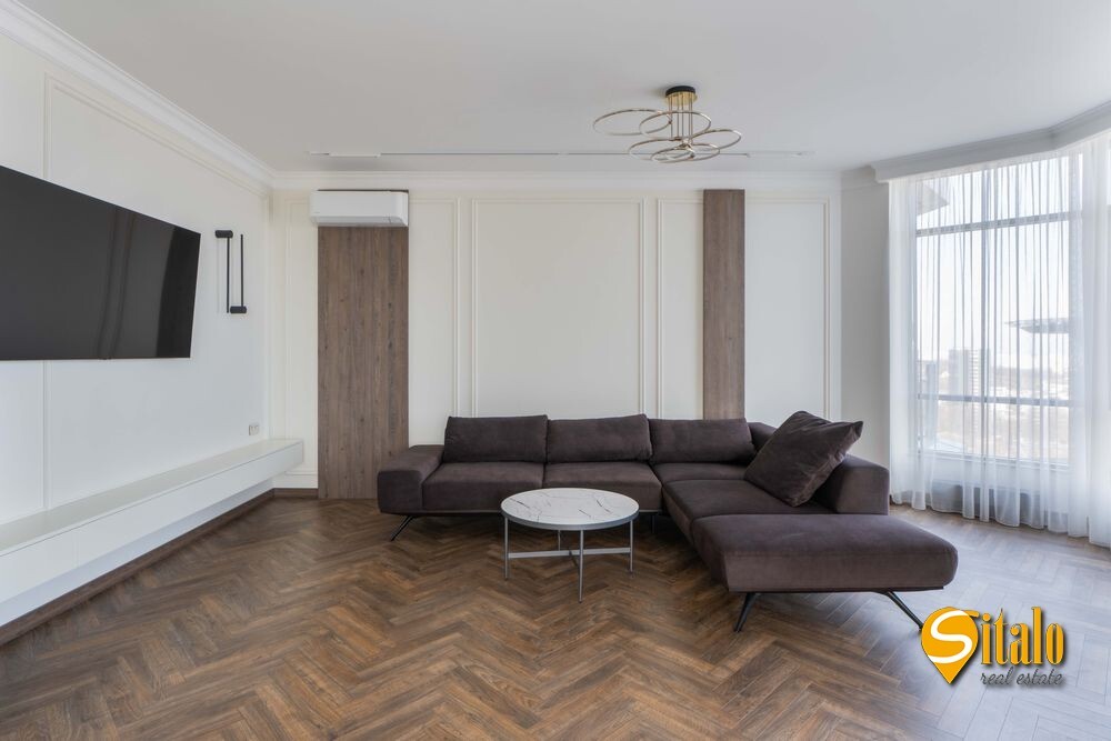 Оренда 4-кімнатної квартири 210 м², Болсуновська вул., 2