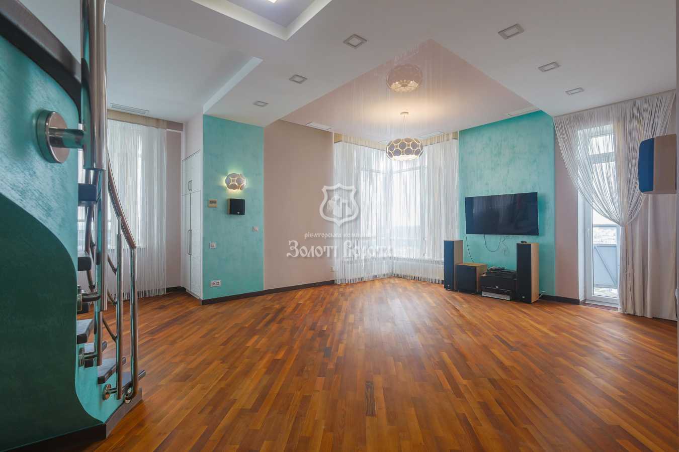 Продаж 4-кімнатної квартири 190.6 м², Миколи Ушакова вул., 1В