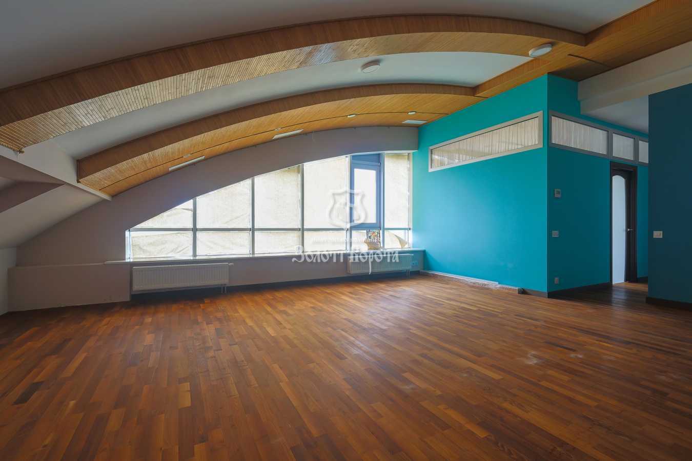 Продаж 4-кімнатної квартири 190.6 м², Миколи Ушакова вул., 1В