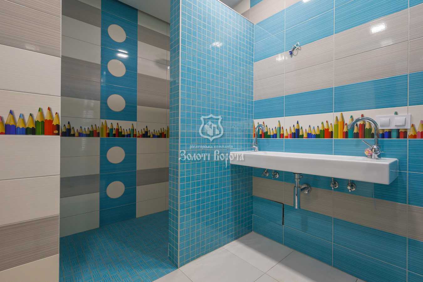 Продаж 4-кімнатної квартири 190.6 м², Миколи Ушакова вул., 1В