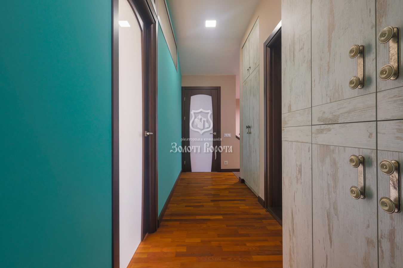 Продаж 4-кімнатної квартири 190.6 м², Миколи Ушакова вул., 1В