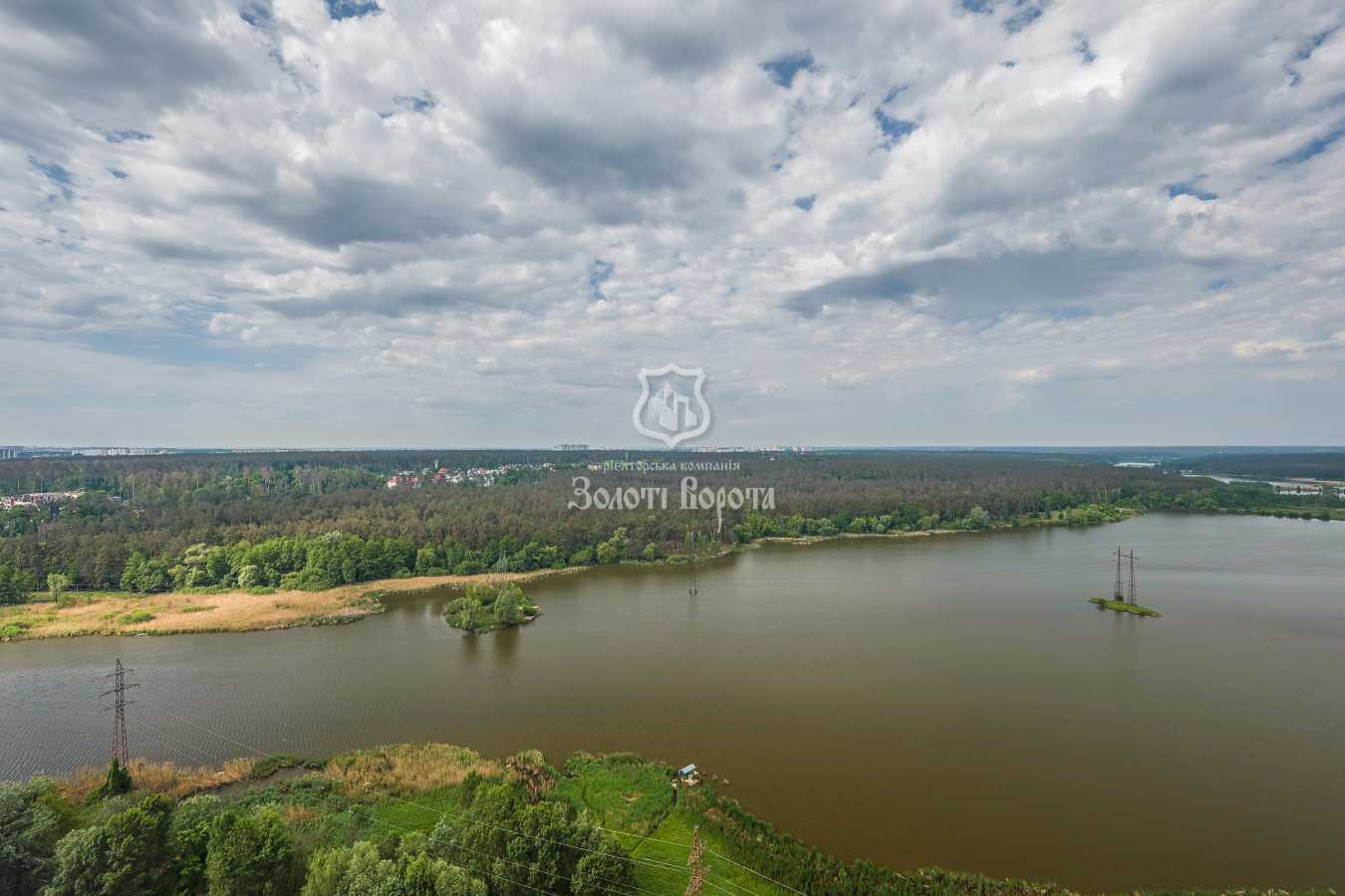 Продаж 4-кімнатної квартири 190.6 м², Миколи Ушакова вул., 1В