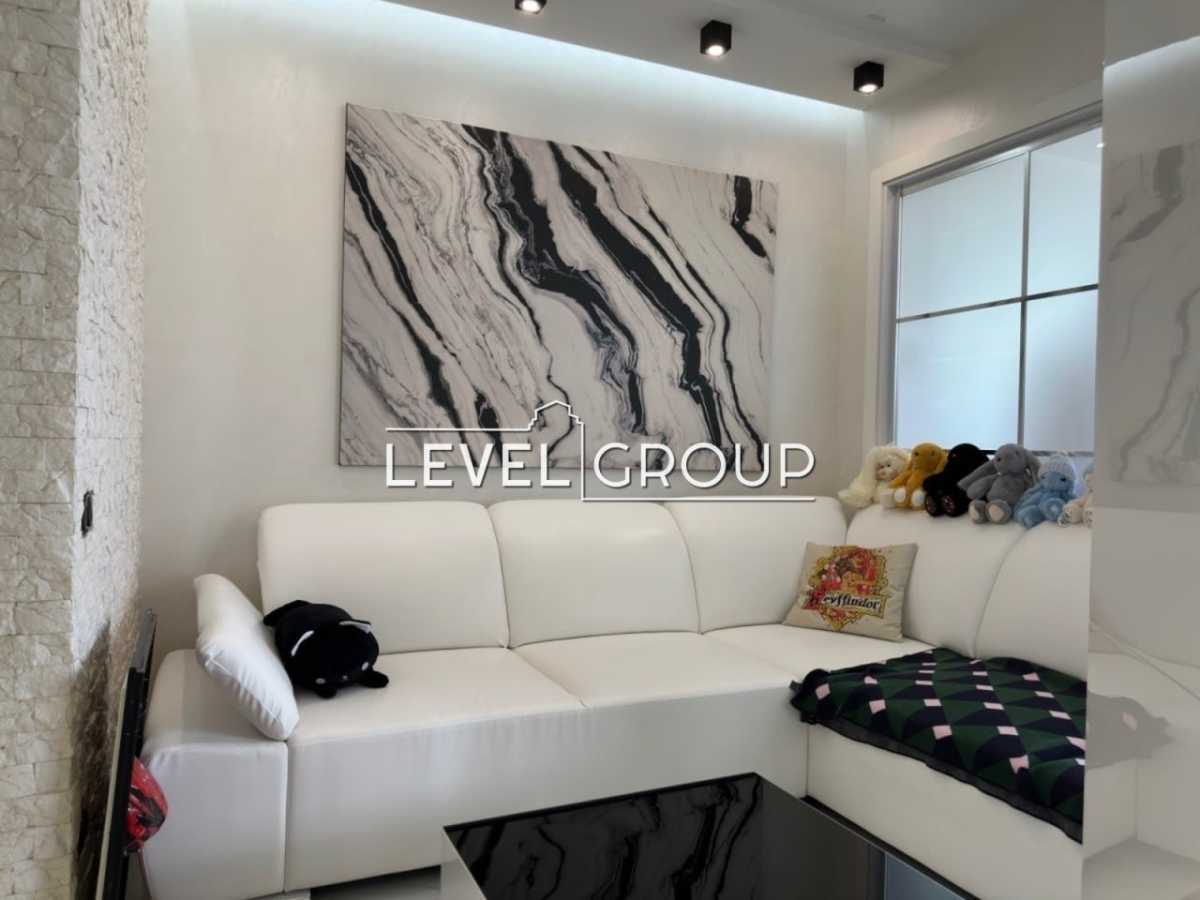 Продажа 2-комнатной квартиры 85.7 м², Джона Маккейна ул., 3А