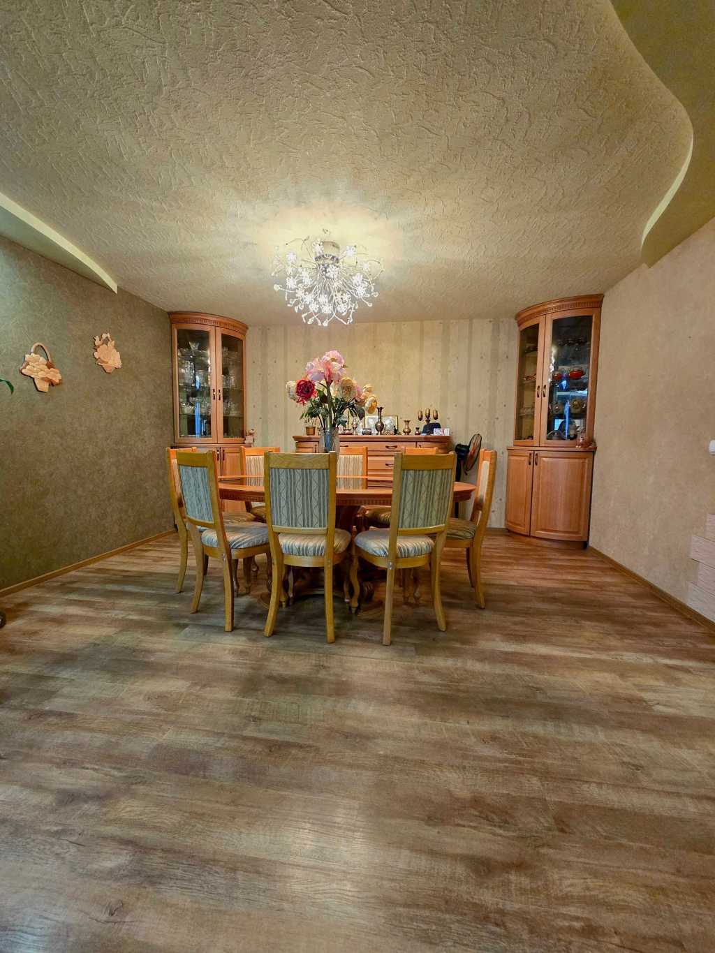 Продаж 2-кімнатної квартири 67 м², Академічний пров., 3