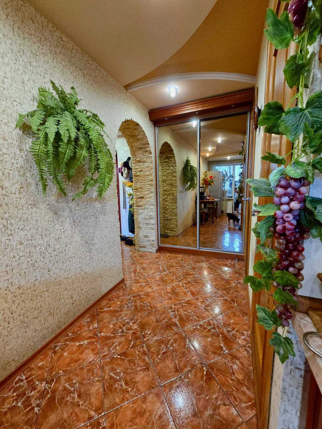 Продаж 2-кімнатної квартири 67 м², Академічний пров., 3