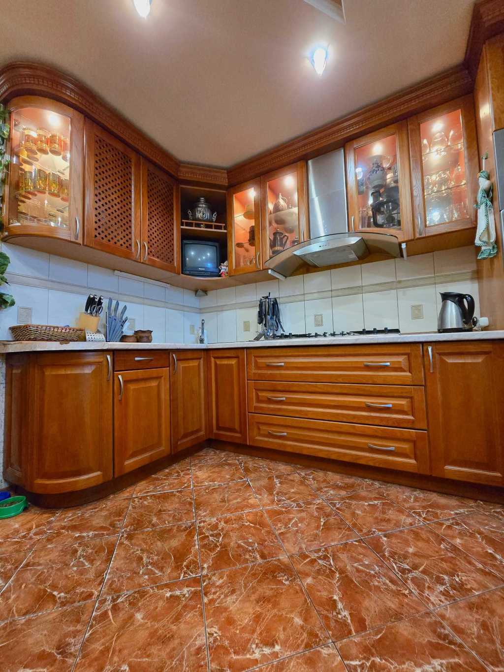 Продаж 2-кімнатної квартири 67 м², Академічний пров., 3