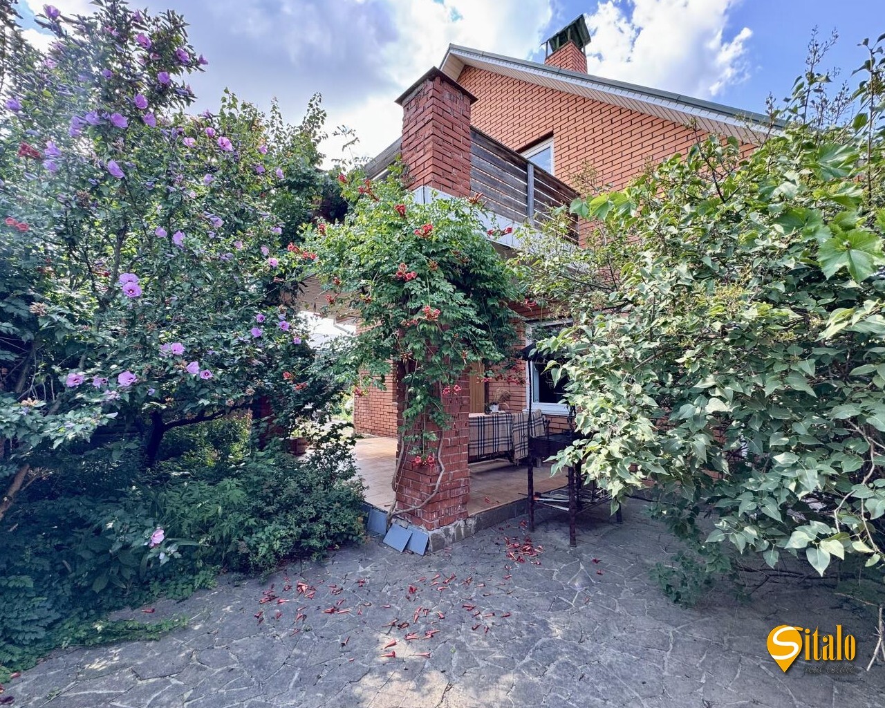 Продажа дома 130 м², 1-я Озерная ул.