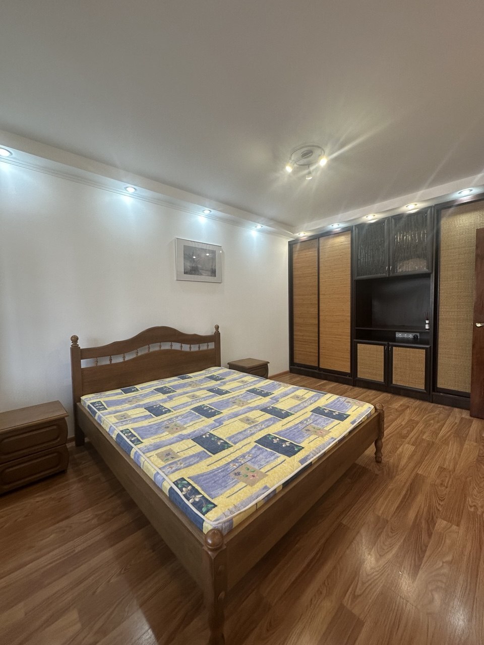 Оренда 3-кімнатної квартири 97 м², Миколи Лаврухіна вул.