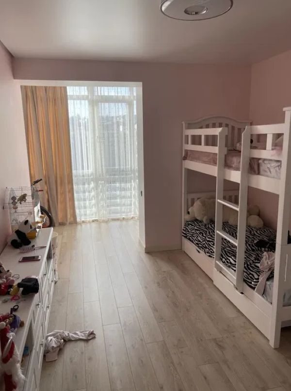 Продажа 3-комнатной квартиры 104 м², Набережная Победы ул., 44