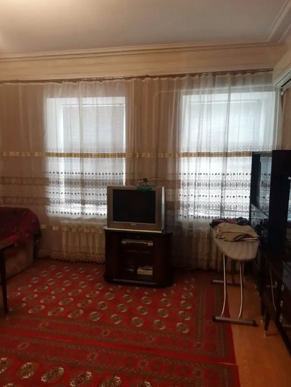 Продажа 5-комнатной квартиры 100 м², Михаила Грушевского ул.