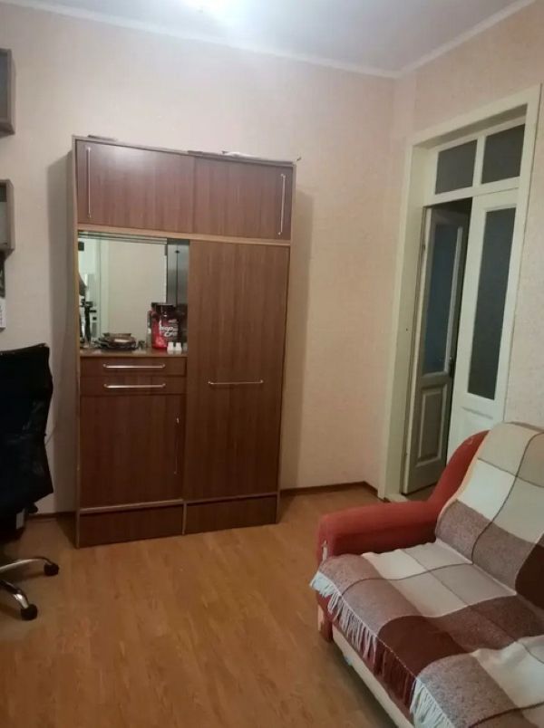 Продажа 5-комнатной квартиры 100 м², Михаила Грушевского ул.