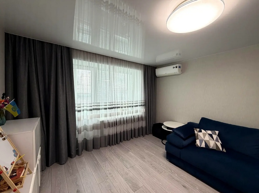 Продажа 3-комнатной квартиры 65 м², Мира просп.