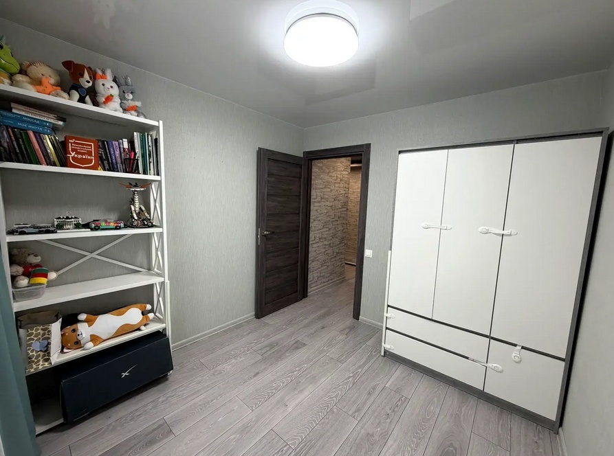 Продажа 3-комнатной квартиры 65 м², Мира просп.