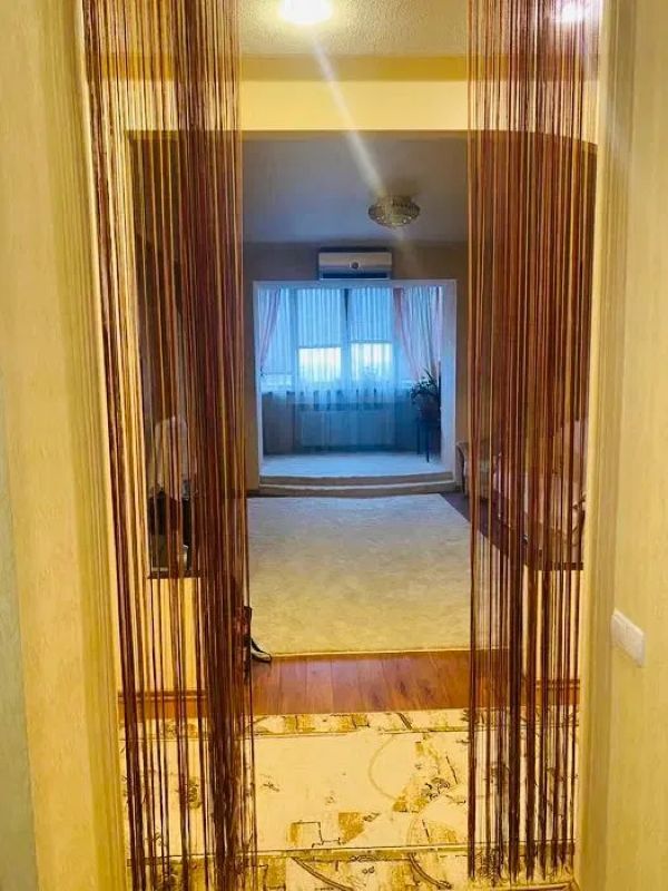 Продажа 3-комнатной квартиры 98 м², Фабрично-заводская ул.