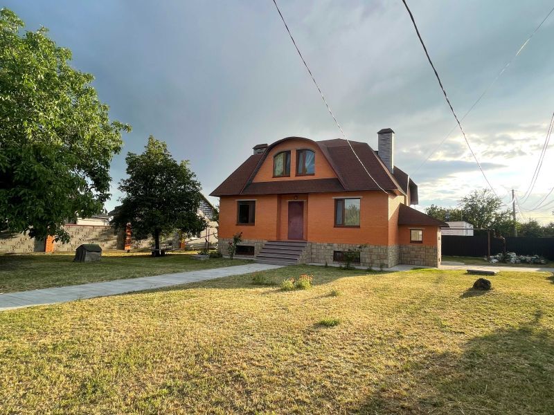 Продажа дома 220 м², Партизанська