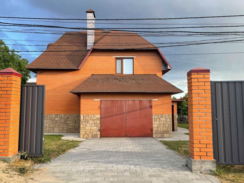 Продажа дома 220 м², Партизанська