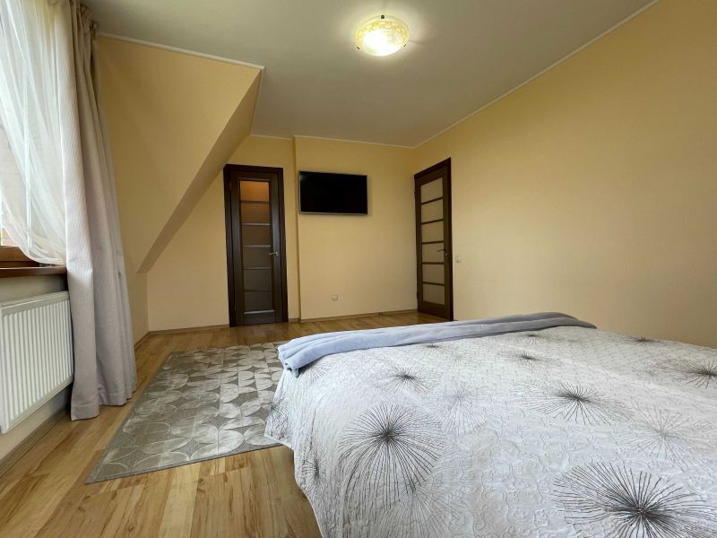 Продажа дома 220 м², Партизанська
