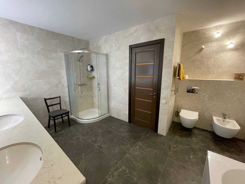Продажа дома 220 м², Партизанська