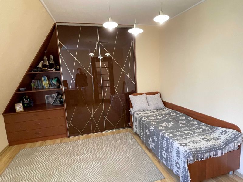 Продажа дома 220 м², Партизанська