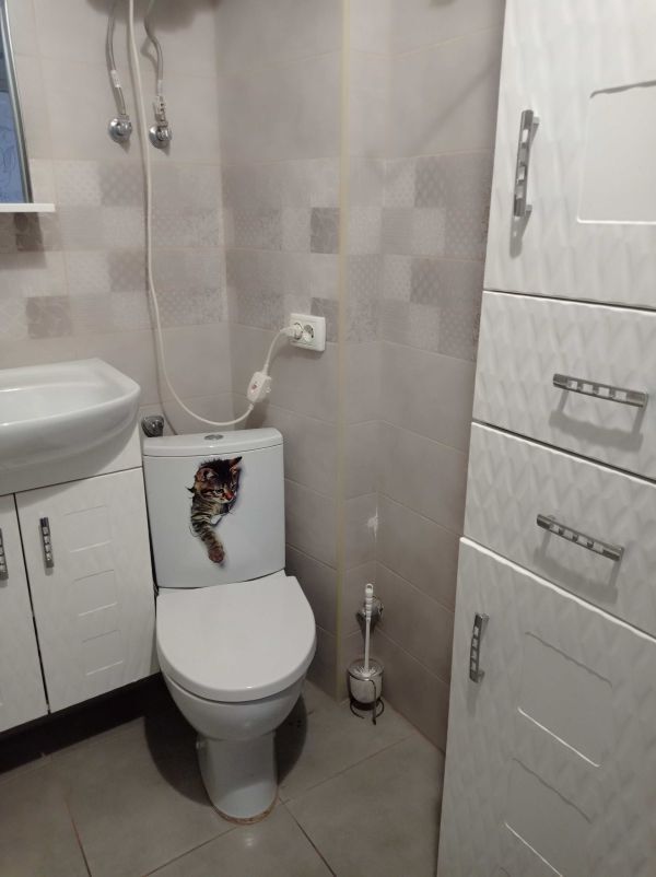 Продажа 4-комнатной квартиры 70 м², Героев просп., 12