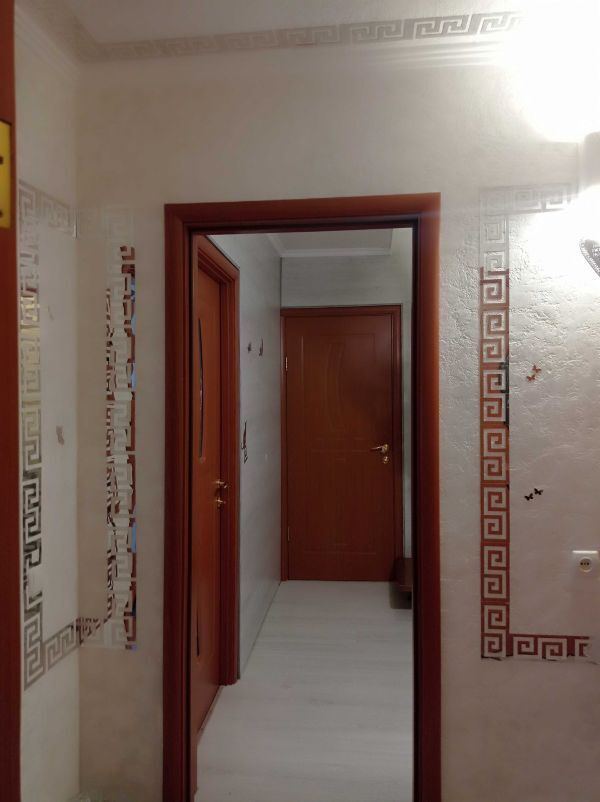 Продажа 4-комнатной квартиры 70 м², Героев просп., 12