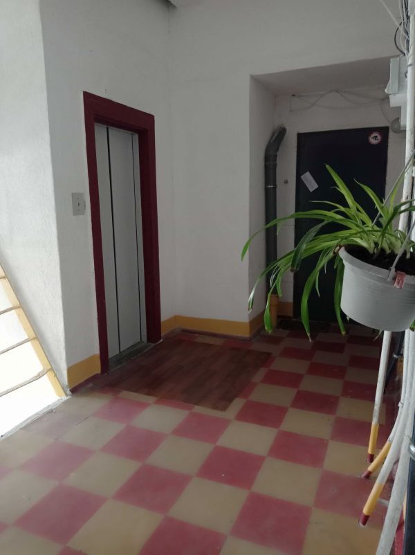 Продажа 4-комнатной квартиры 70 м², Героев просп., 12