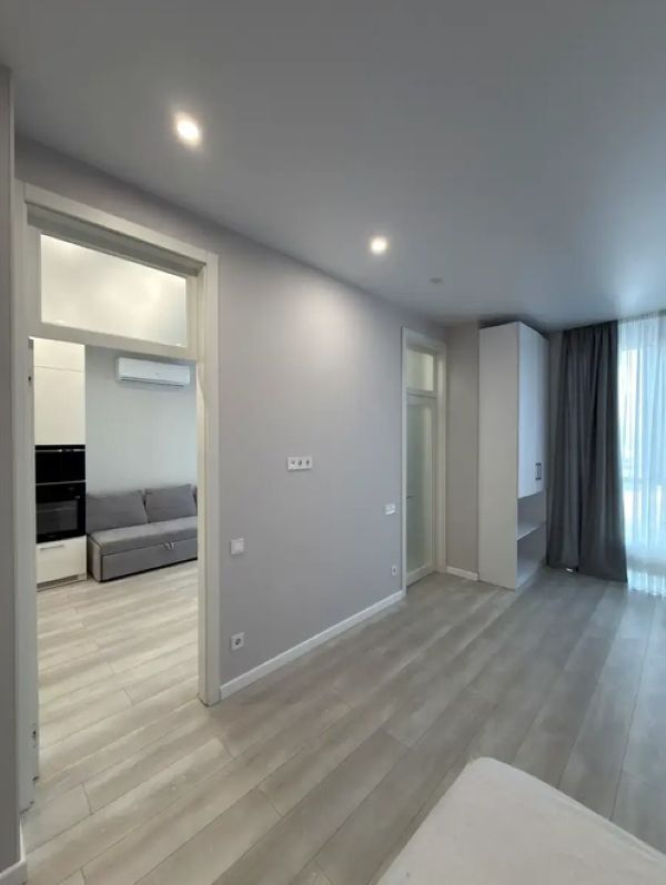 Продажа 1-комнатной квартиры 63 м², Симферопольская ул., 2П