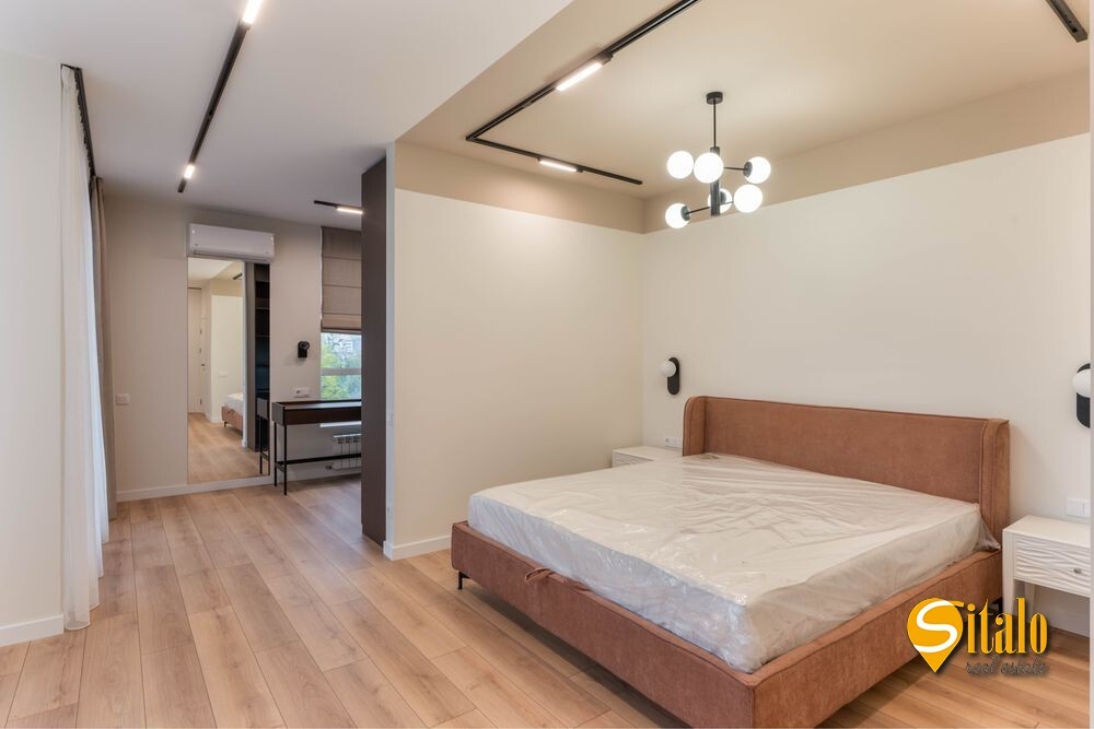 Оренда 4-кімнатної квартири 140 м², Драгоманова вул., 31