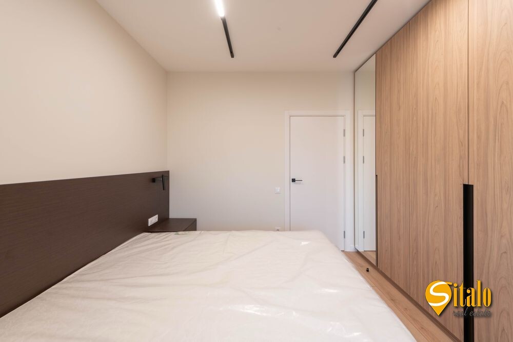 Оренда 4-кімнатної квартири 140 м², Драгоманова вул., 31