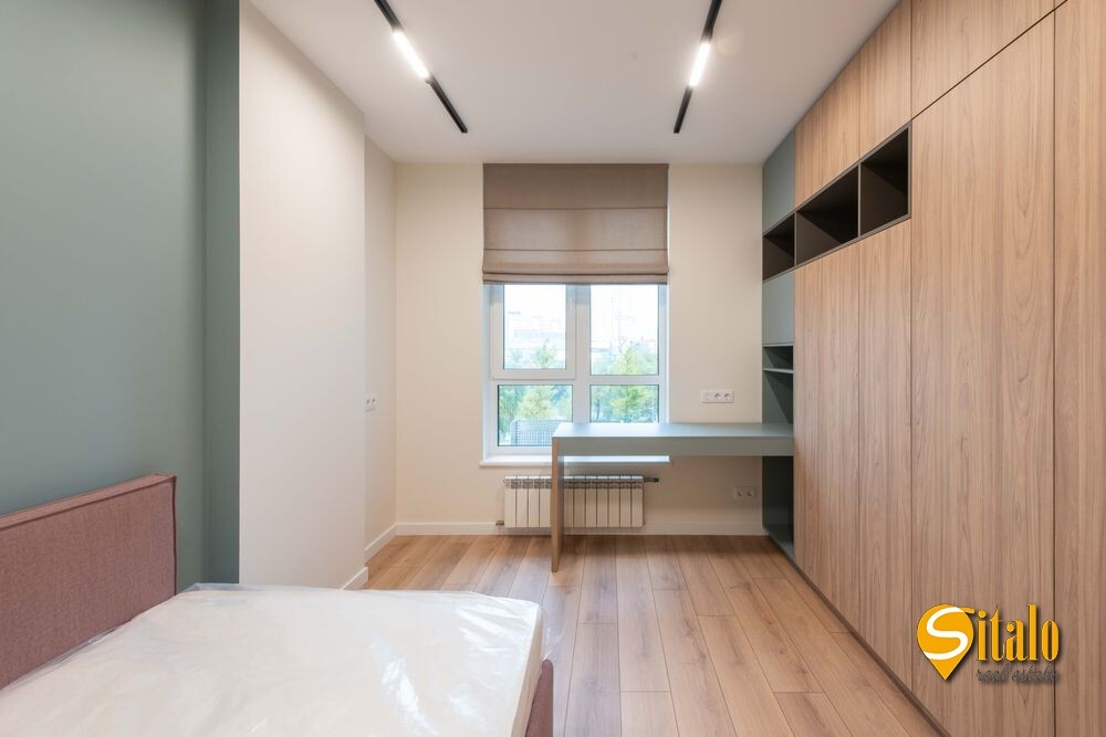Оренда 4-кімнатної квартири 140 м², Драгоманова вул., 31