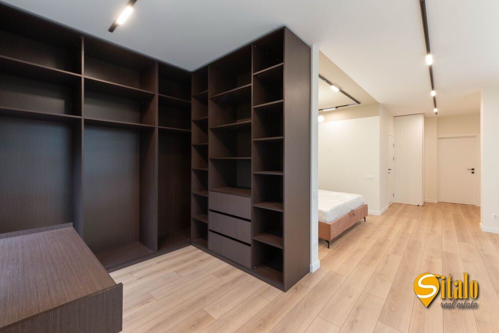 Оренда 4-кімнатної квартири 140 м², Драгоманова вул., 31